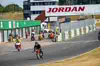 Vintage-motorcycle-club;eventdigitalimages;mallory-park;mallory-park-trackday-photographs;no-limits-trackdays;peter-wileman-photography;trackday-digital-images;trackday-photos;vmcc-festival-1000-bikes-photographs